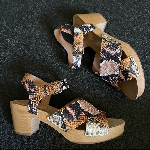 Madewell The Johanna Crisscross Clog Sandal in Snake Embossed Leather size 7.5 - Picture 6 of 10